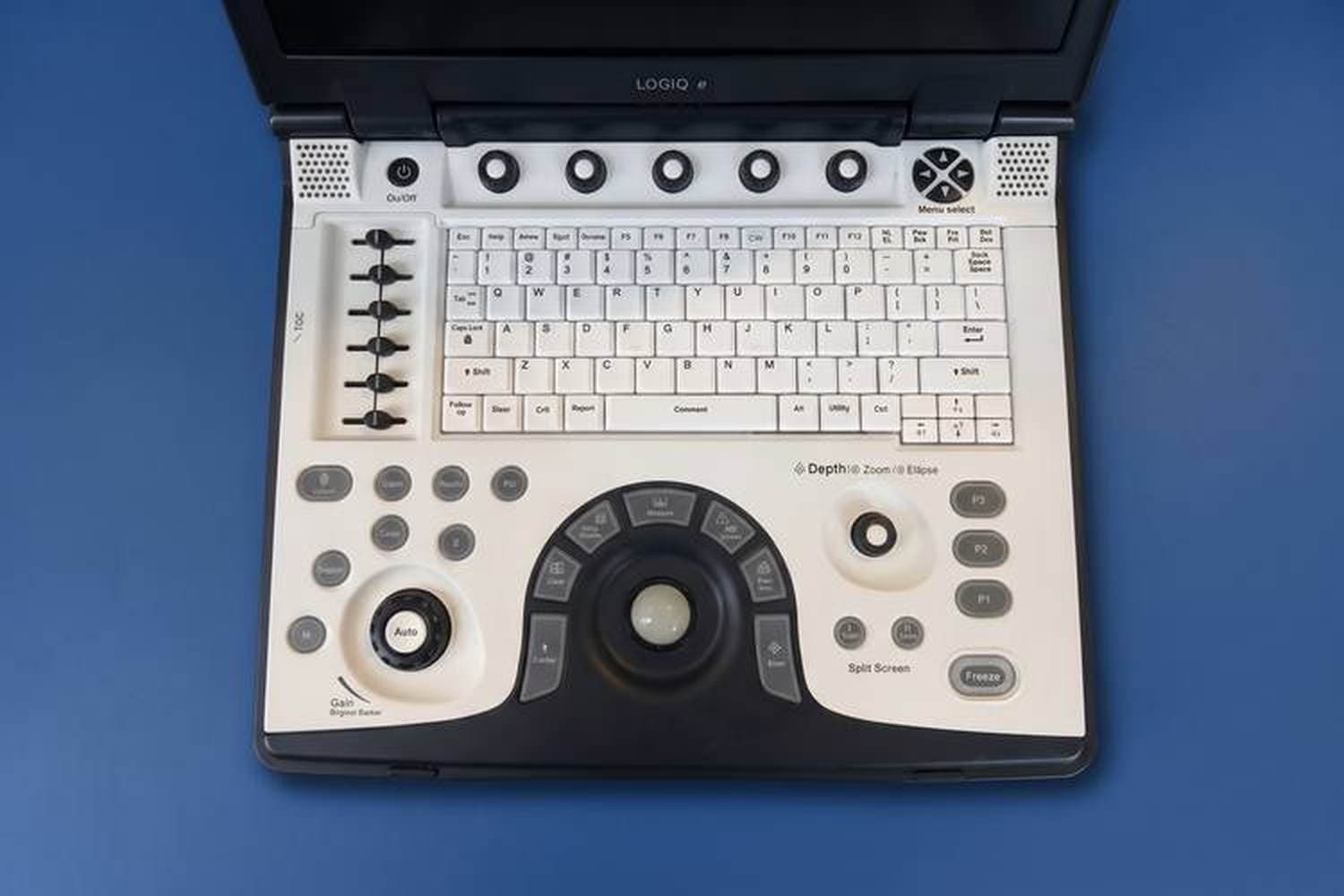 GE NextGen LOGIQ e R7 control panel and trackball